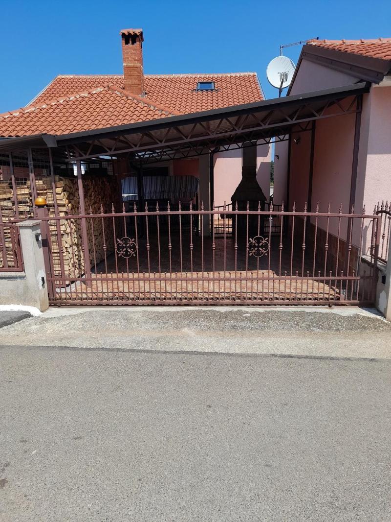 Apartman Jeger Umag Exterior foto